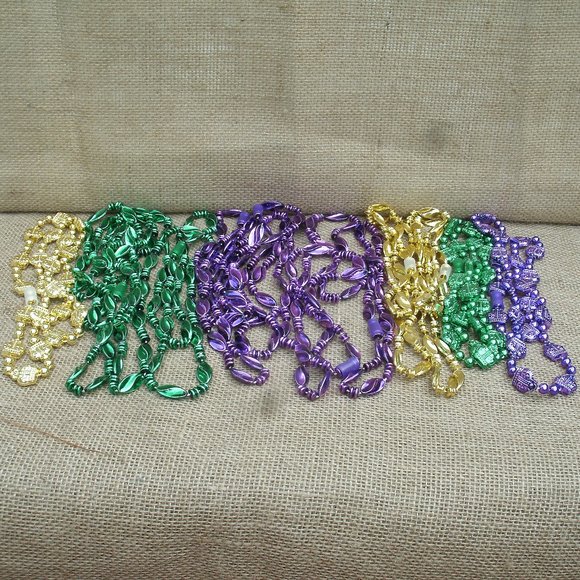 plastic mardi gras bead necklaces